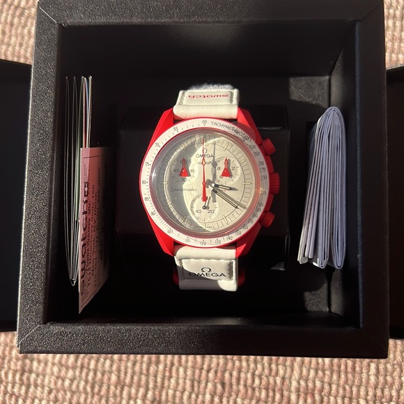 Omega Swatch Moonswatch Mission to Mars - Picture 7 of 7